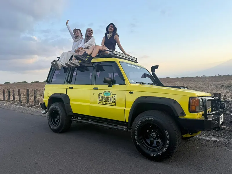 sewa mobil wisata banyuwangi baluran
